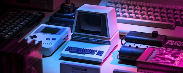 科幻主题多人射击游戏《星际冲突》宣传图